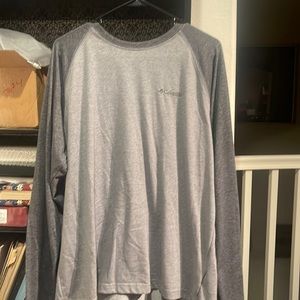 Long sleeve Columbia shirt
